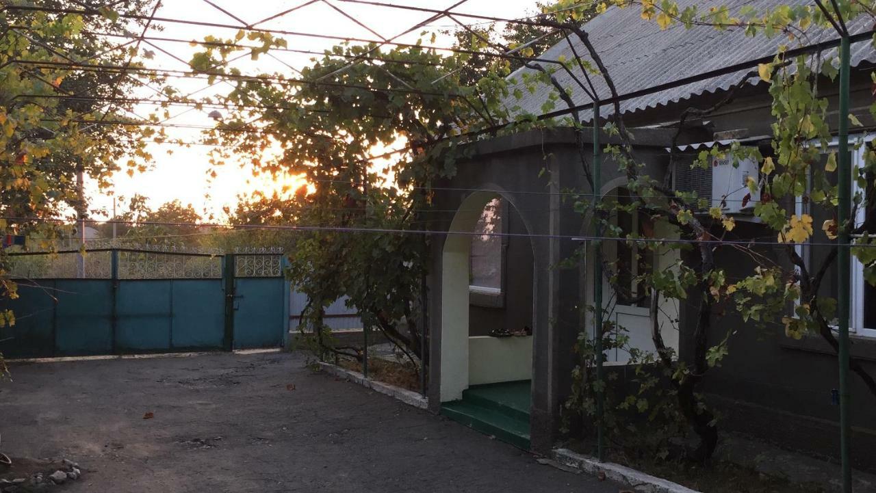 House Of Grace Hotel Reni Exterior foto